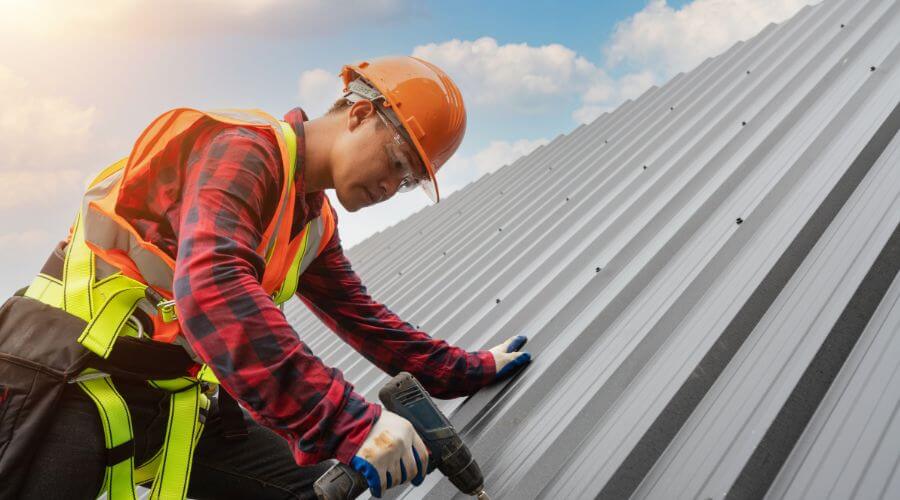 Professional residential roofers in Lomax, IL